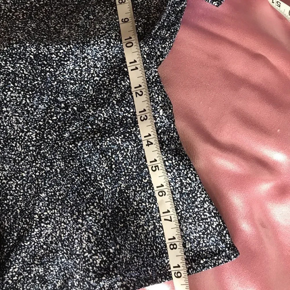 gap blue splatter peplum top - Picture 5 of 8